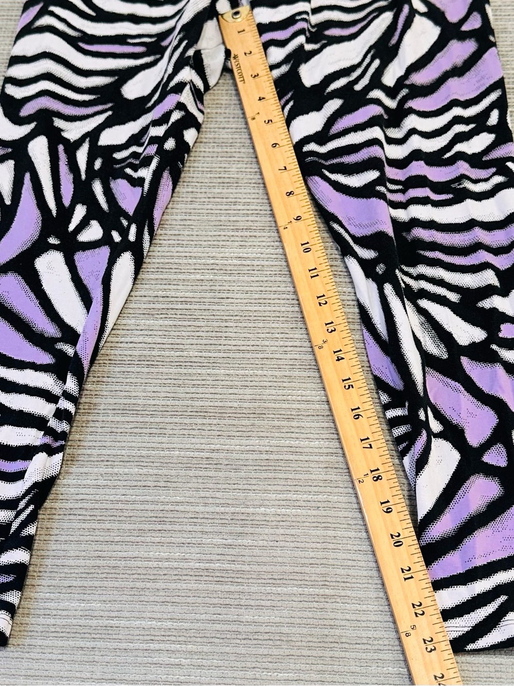 Puma & Victoria's Secret Leggings Lot 2 Pc Size M Purple Active - Picture 8 of 10